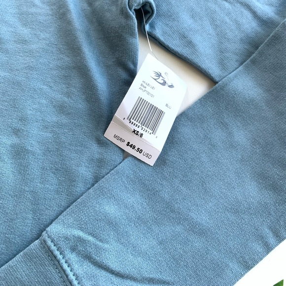 🌸 Honolua Wahine Hoodie🌸 - Picture 3 of 3